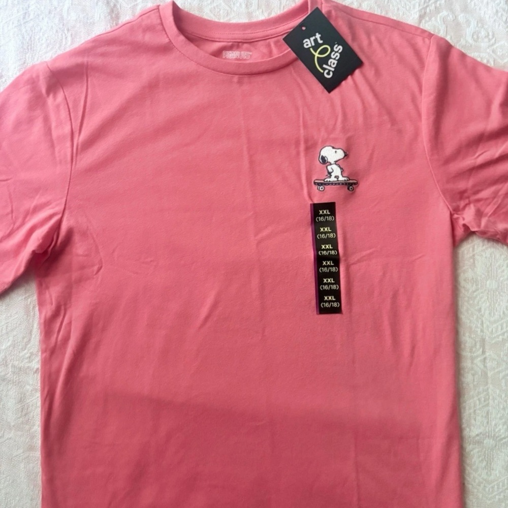 Target Art Class Peanuts Embroidered Snoopy Skateboarding T-Shirt XXL Kids